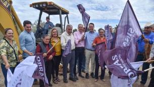 Gobernador de Sinaloa encabeza arranque de pavimentación de carretera Goros 2 a la México 15